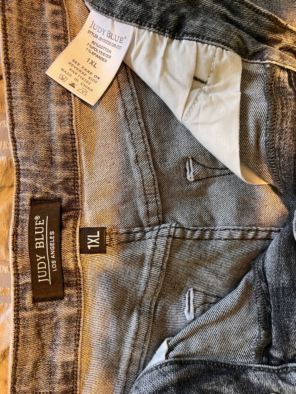 Judy Blue Grey Wash High-Rise Bermuda shorts - 1XL